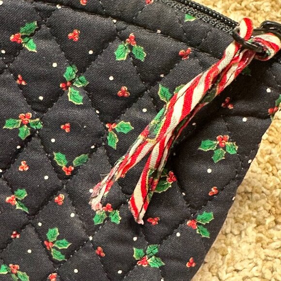 Vera Bradley RETIRED 90s Christmas Pouch Cosmetic Travel Pouch Quilted Designer - Picture 9 of 9